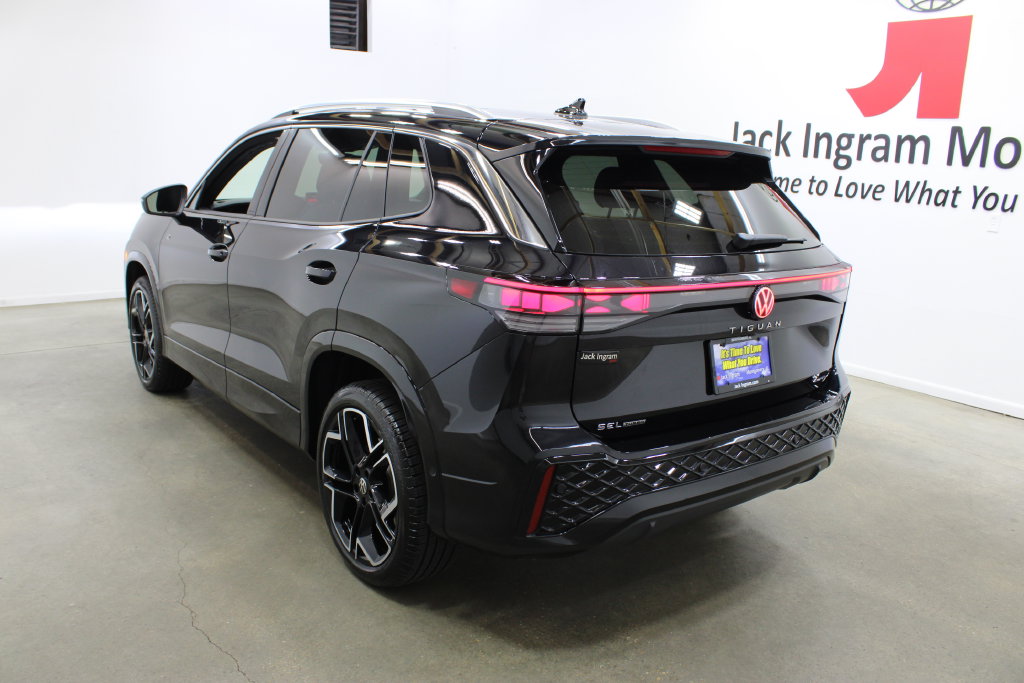 Certified 2026 Volkswagen Tiguan SEL R-Line Turbo SUV