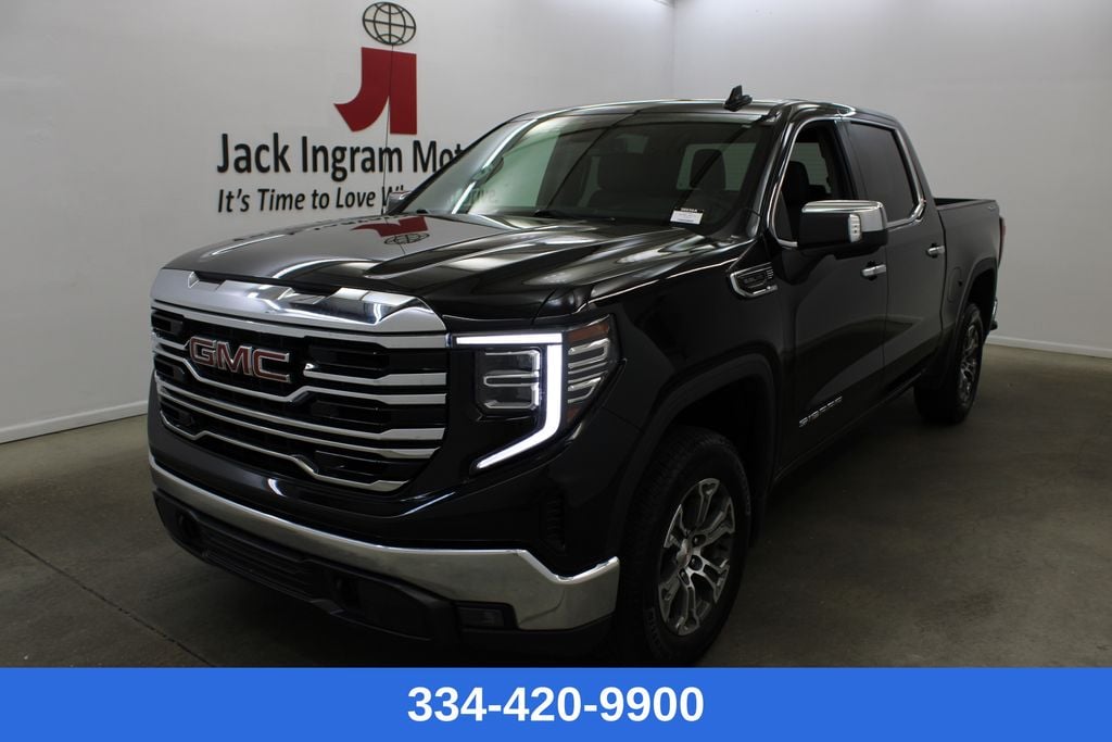 2025 GMC Sierra 4WD Crew Cab Short Box SLT's photo