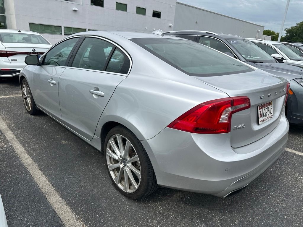 Used 2018 Volvo S60 T5 Inscription FWD Platinum Sedan