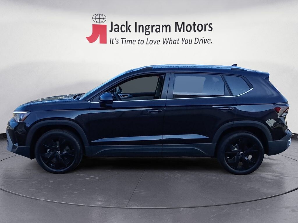 Used 2025 Volkswagen Taos 1.5T SE SUV