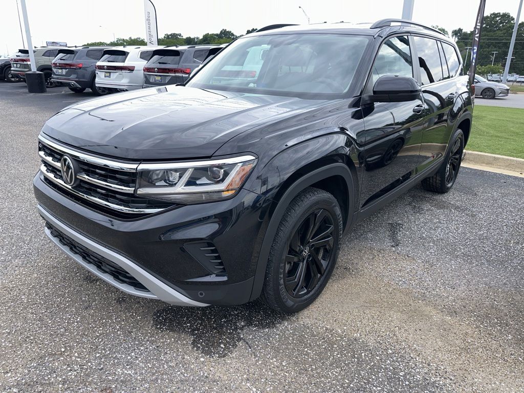 2023 Volkswagen Atlas 3.6L SE w/Tech's photo