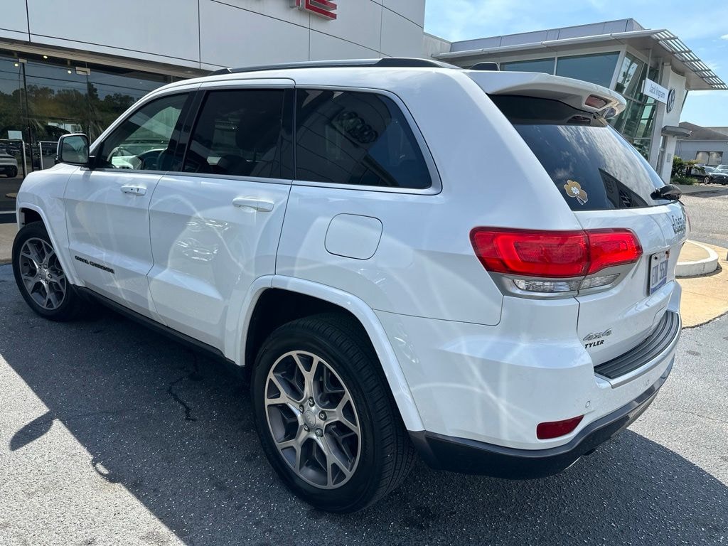 Used 2018 Jeep Grand Cherokee Limited 4x4 SUV