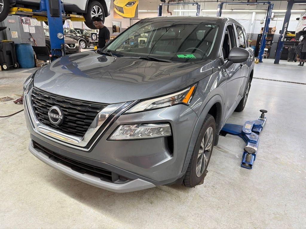 Used 2022 Nissan Rogue SV SUV