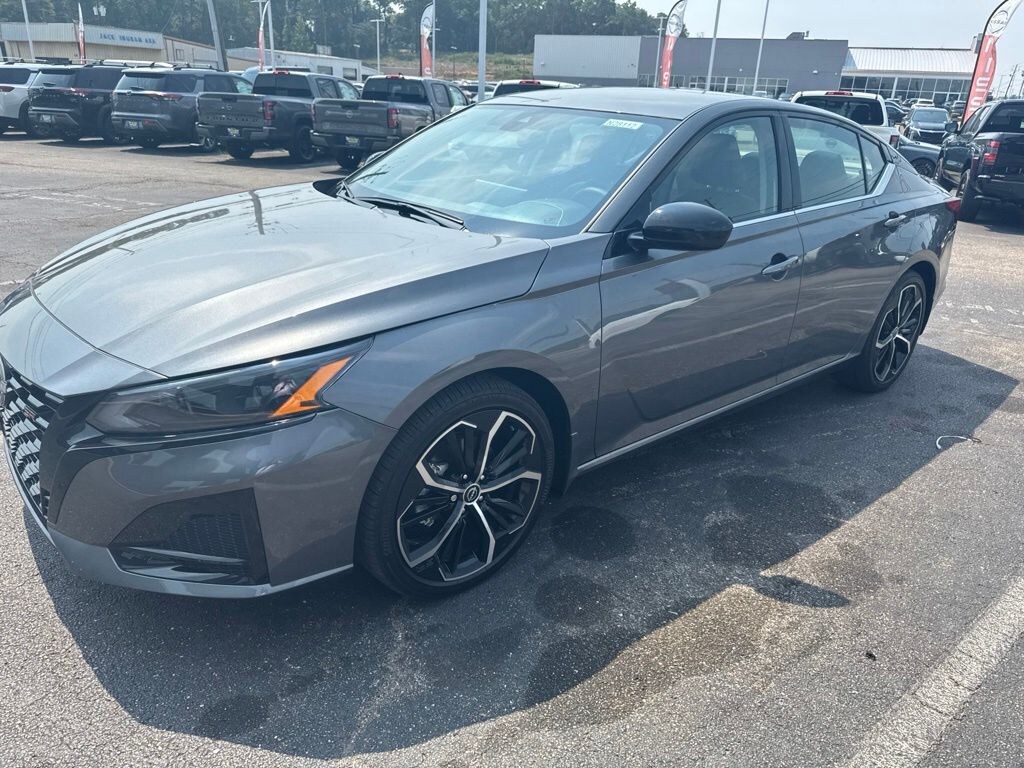 Used 2026 Nissan Altima SR Sedan
