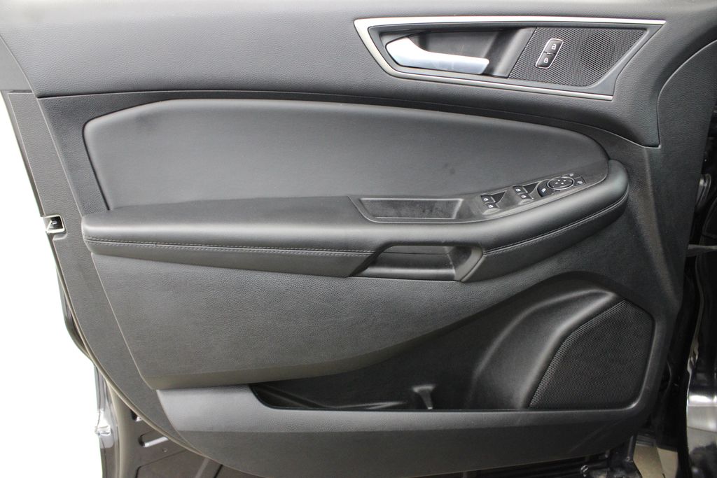 2024 Ford Edge SEL - Photo 16