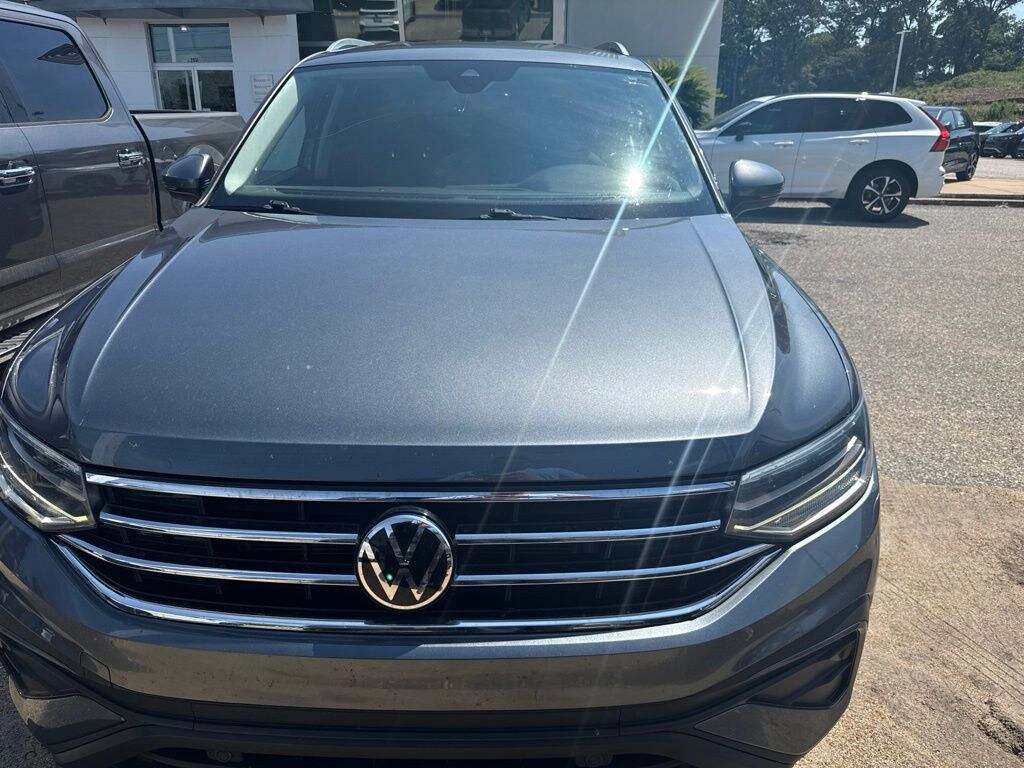 Used 2022 Volkswagen Tiguan 2.0T SE SUV