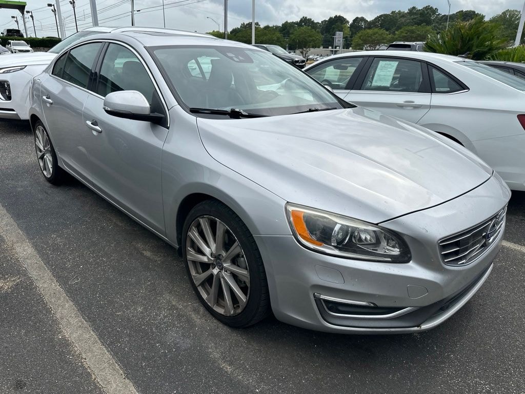 Used 2018 Volvo S60 T5 Inscription FWD Platinum Sedan
