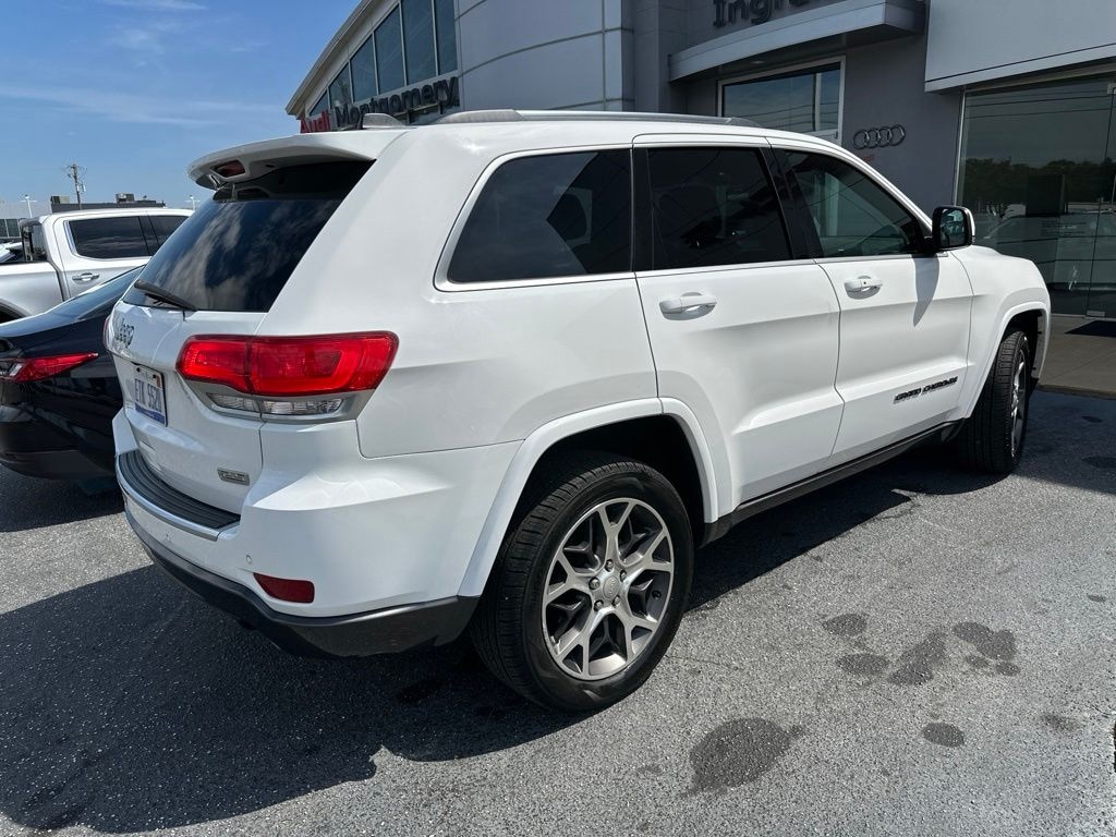 Used 2018 Jeep Grand Cherokee Limited 4x4 SUV