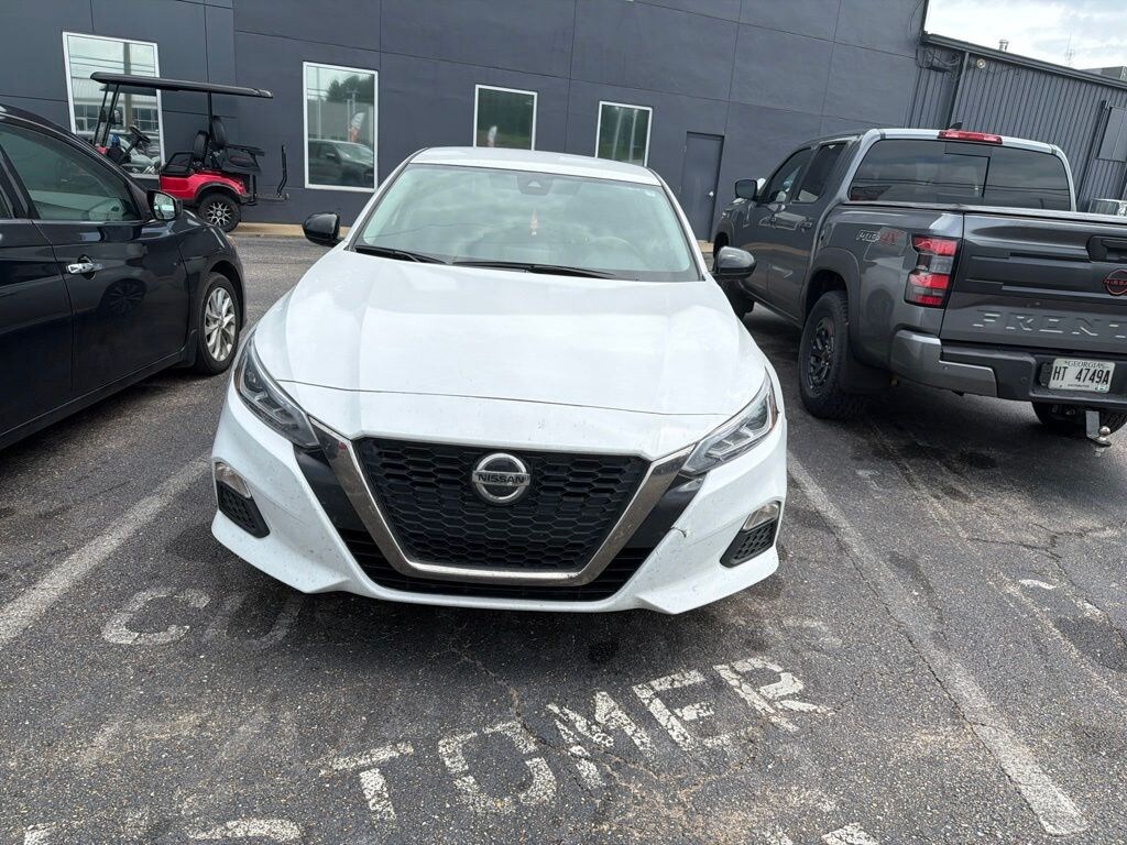 Used 2022 Nissan Altima 2.5 SR Sedan