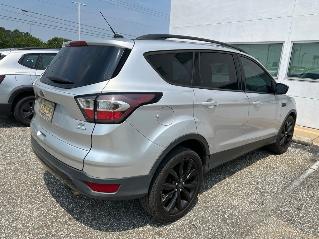Used 2017 Ford Escape SE SUV