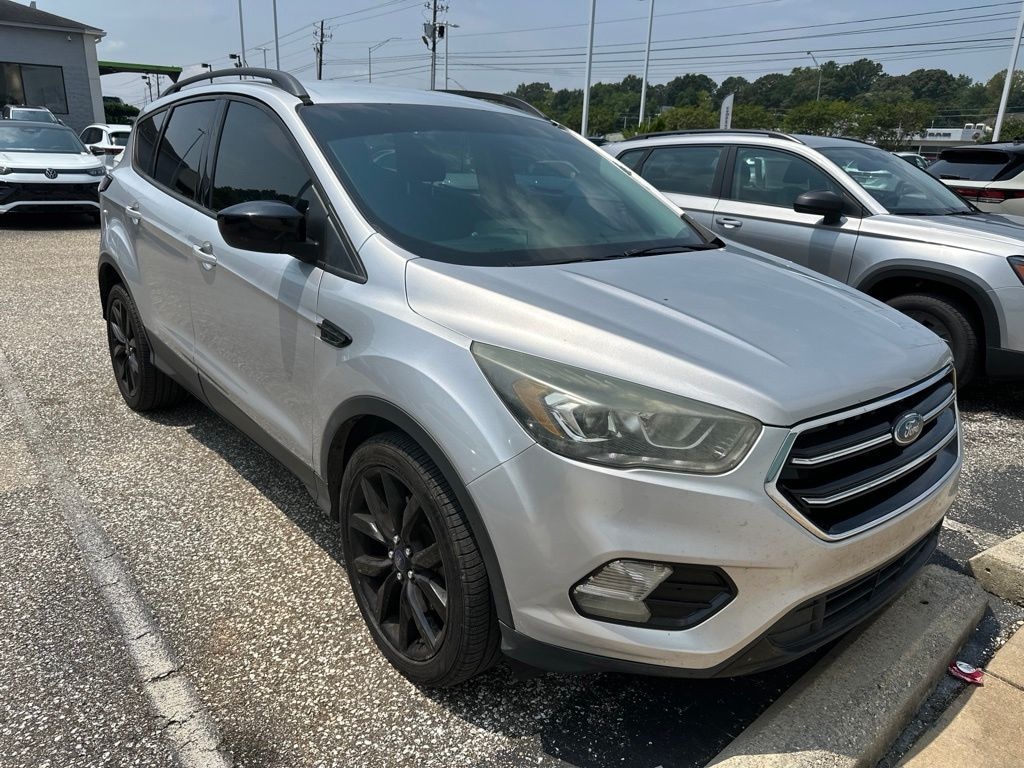 Used 2017 Ford Escape SE SUV