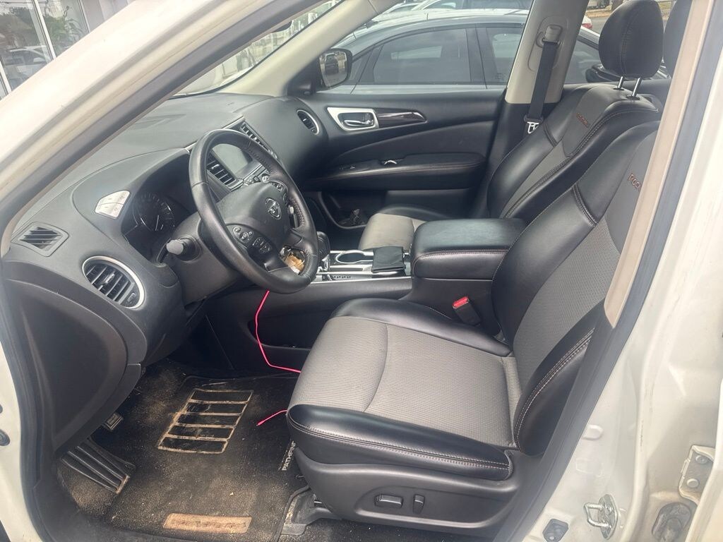 Used 2020 Nissan Pathfinder SV SUV