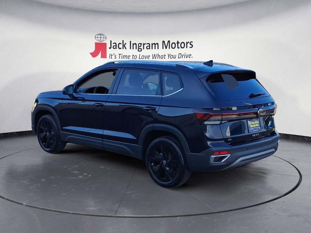 Used 2025 Volkswagen Taos 1.5T SE SUV