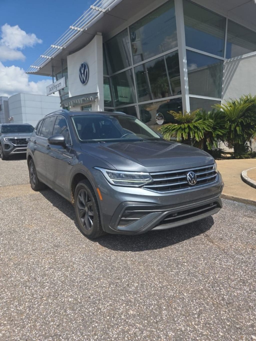 Used 2023 Volkswagen Tiguan 2.0T SE SUV