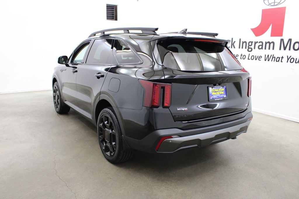 Used 2025 Kia Sorento SUV