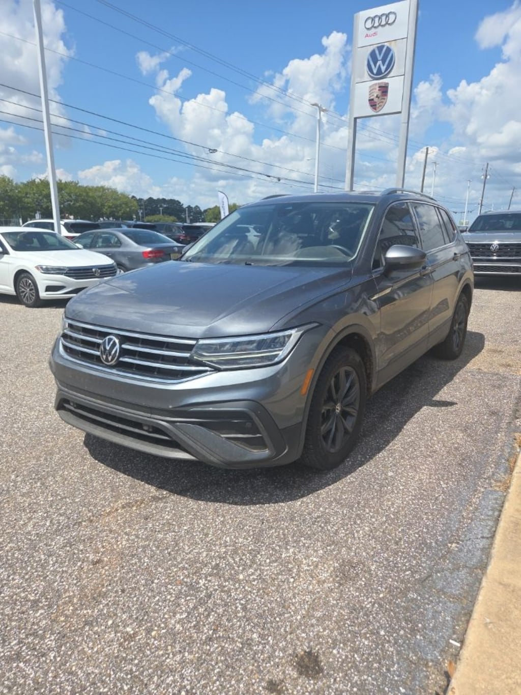 Used 2023 Volkswagen Tiguan 2.0T SE SUV
