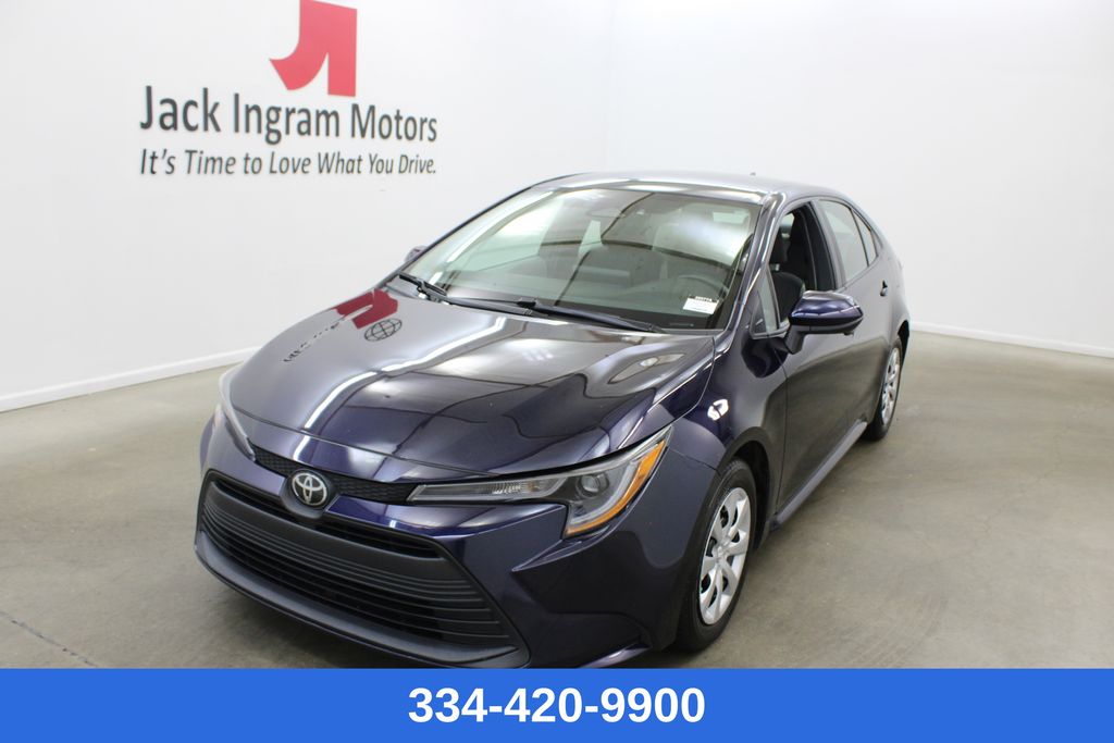 2023 Toyota Corolla LE CVT's photo
