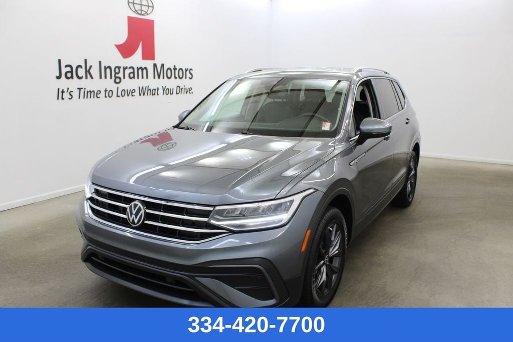 2022 Volkswagen Tiguan 2.0T SE's photo