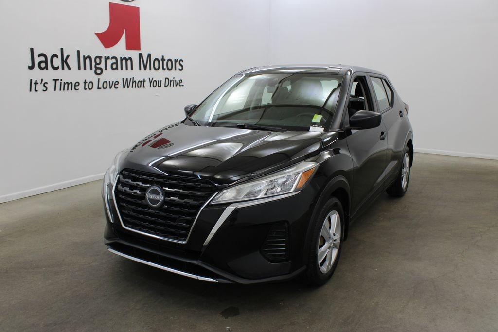 Used 2022 Nissan Kicks S SUV