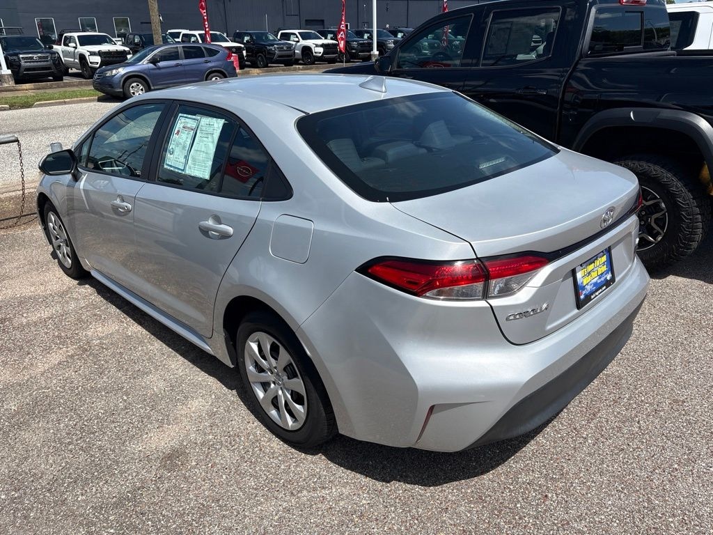 Used 2023 Toyota Corolla LE Sedan