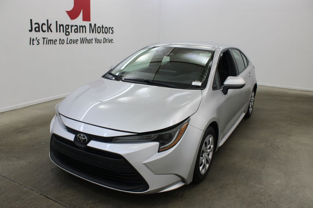 Used 2023 Toyota Corolla LE Sedan