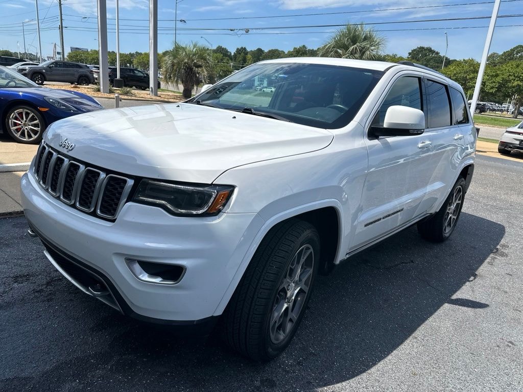 Used 2018 Jeep Grand Cherokee Limited 4x4 SUV