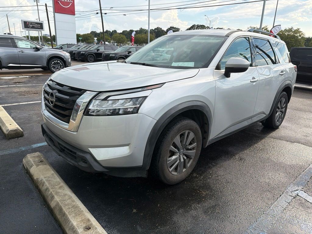 Used 2022 Nissan Pathfinder SV SUV