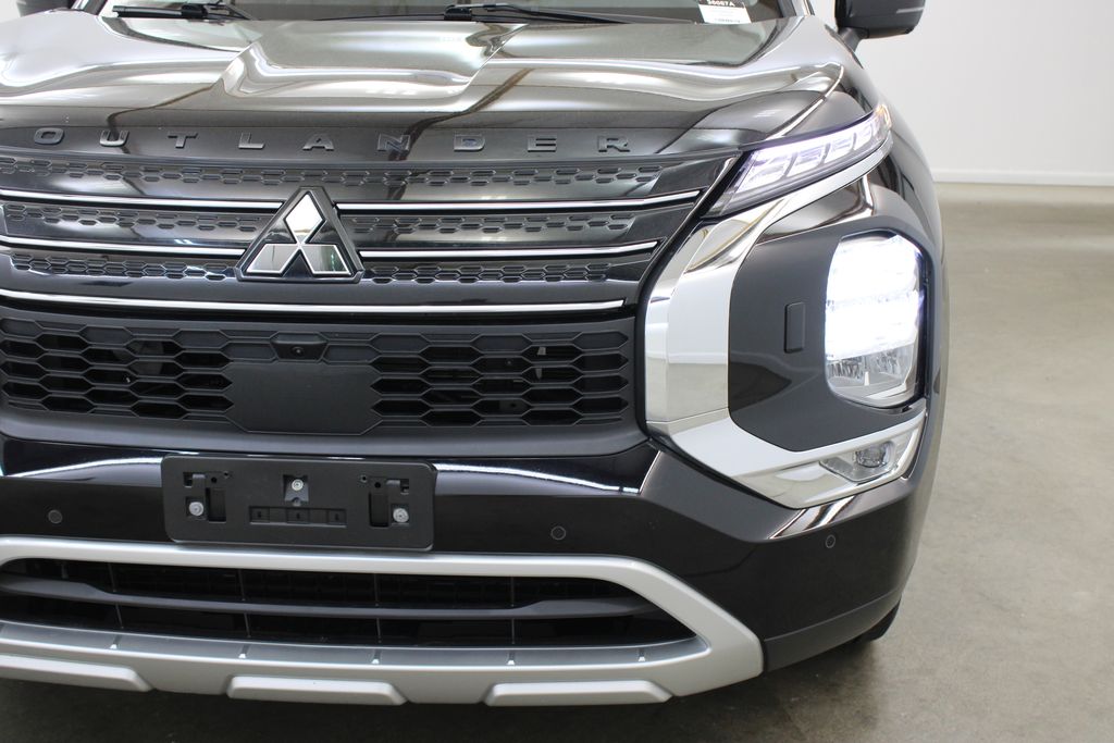 2024 Mitsubishi Outlander Plug-in Hybrid SE - Photo 8