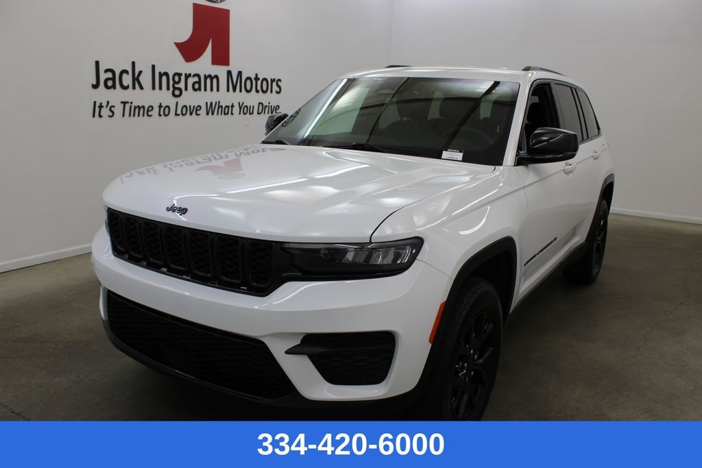 Used 2025 Jeep Grand Cherokee Laredo SUV