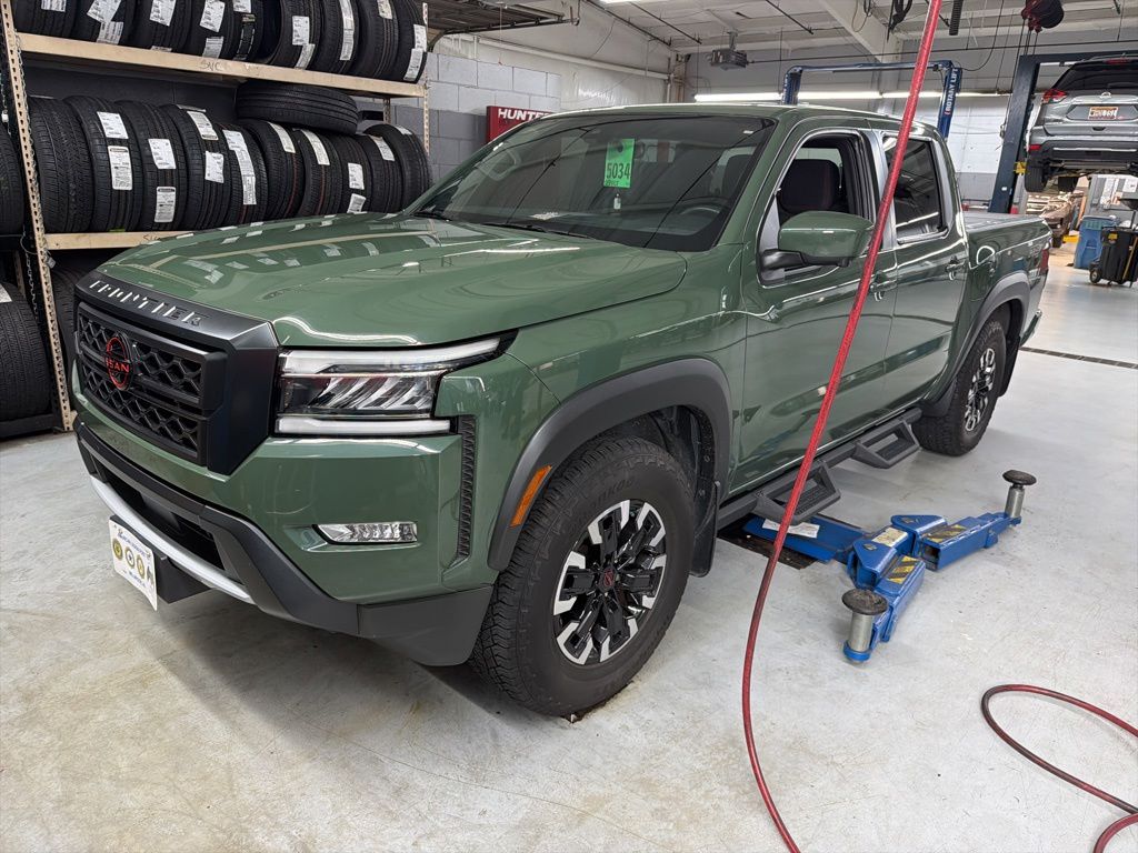2024 Nissan Frontier PRO-X Crew Cab 4X2's photo