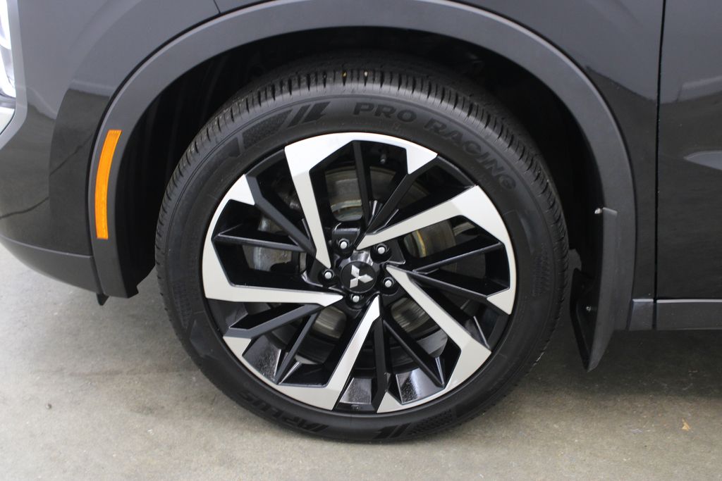 2024 Mitsubishi Outlander Plug-in Hybrid SE - Photo 27
