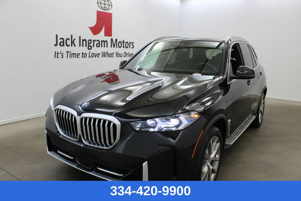 2024 BMW X5 xDrive50e's photo