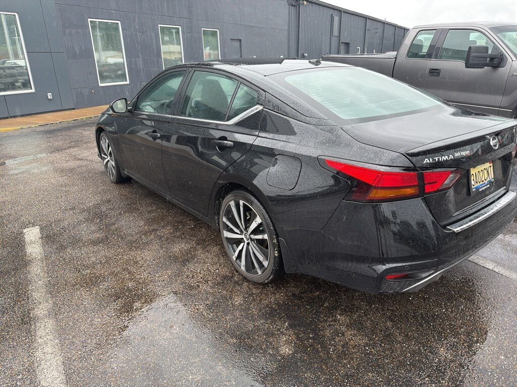 Used 2022 Nissan Altima 2.5 SR Sedan