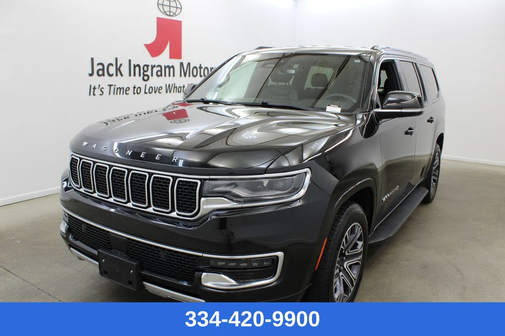 2024 Jeep Wagoneer L's photo