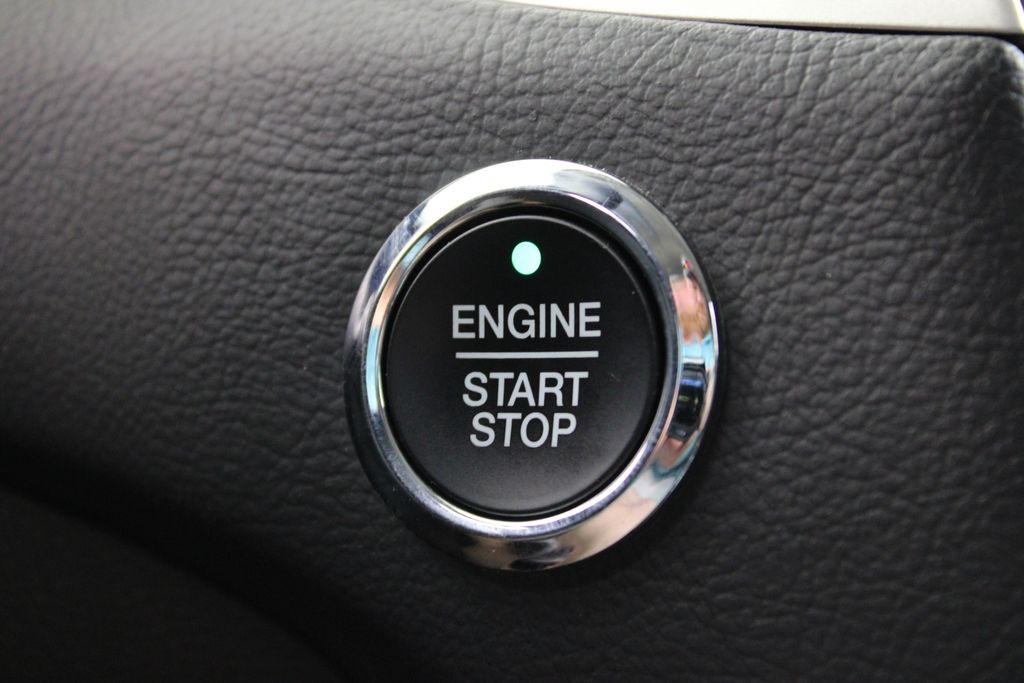 2024 Ford Edge SEL - Photo 12