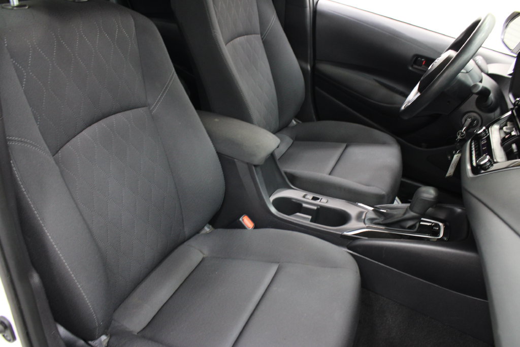 2026 Toyota Corolla LE - Photo 21