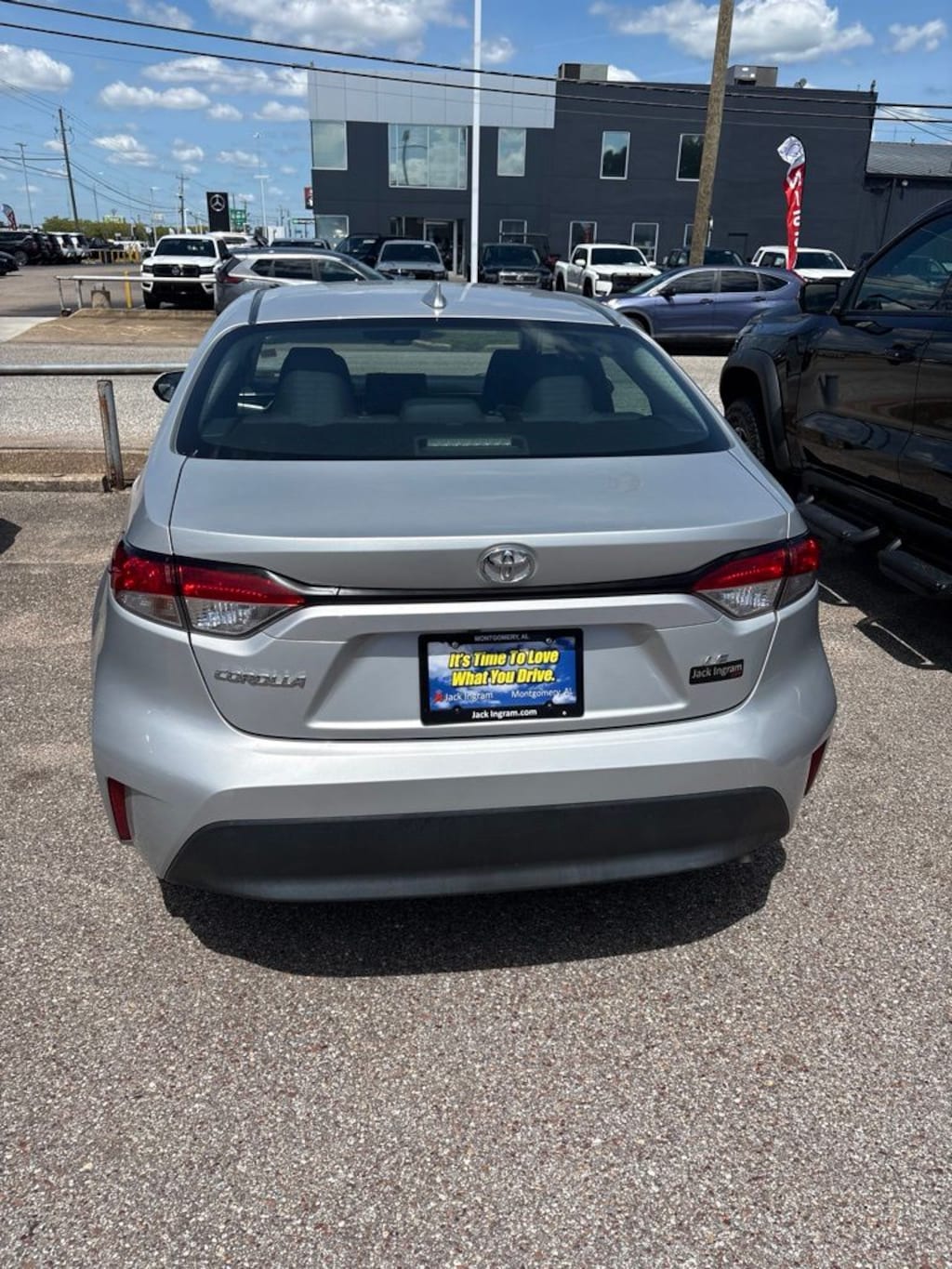 Used 2023 Toyota Corolla LE Sedan