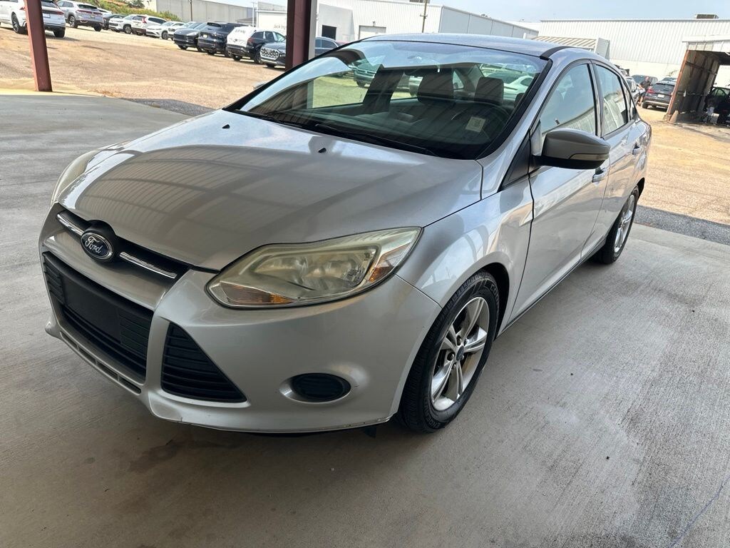 Used 2014 Ford Focus SE Sedan