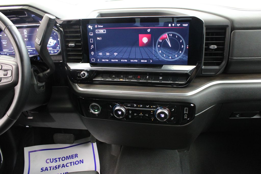 2024 GMC Sierra 1500 SLT - Photo 21