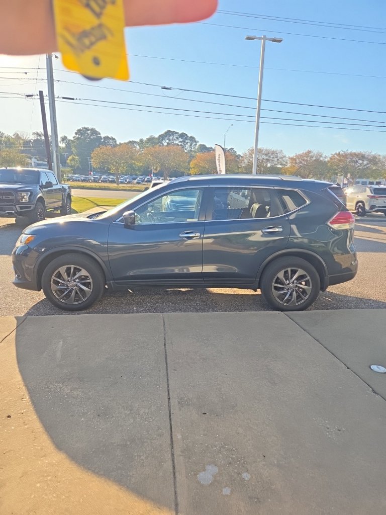 Used 2016 Nissan Rogue S SUV