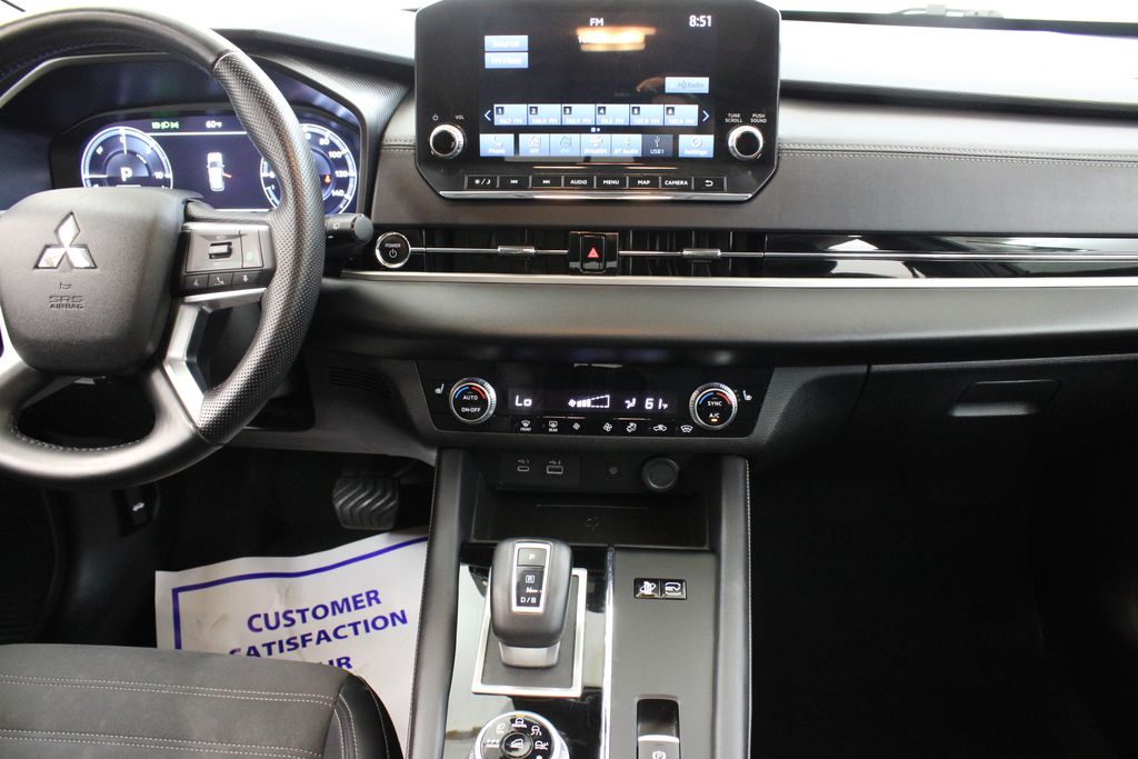 2024 Mitsubishi Outlander Plug-in Hybrid SE - Photo 21
