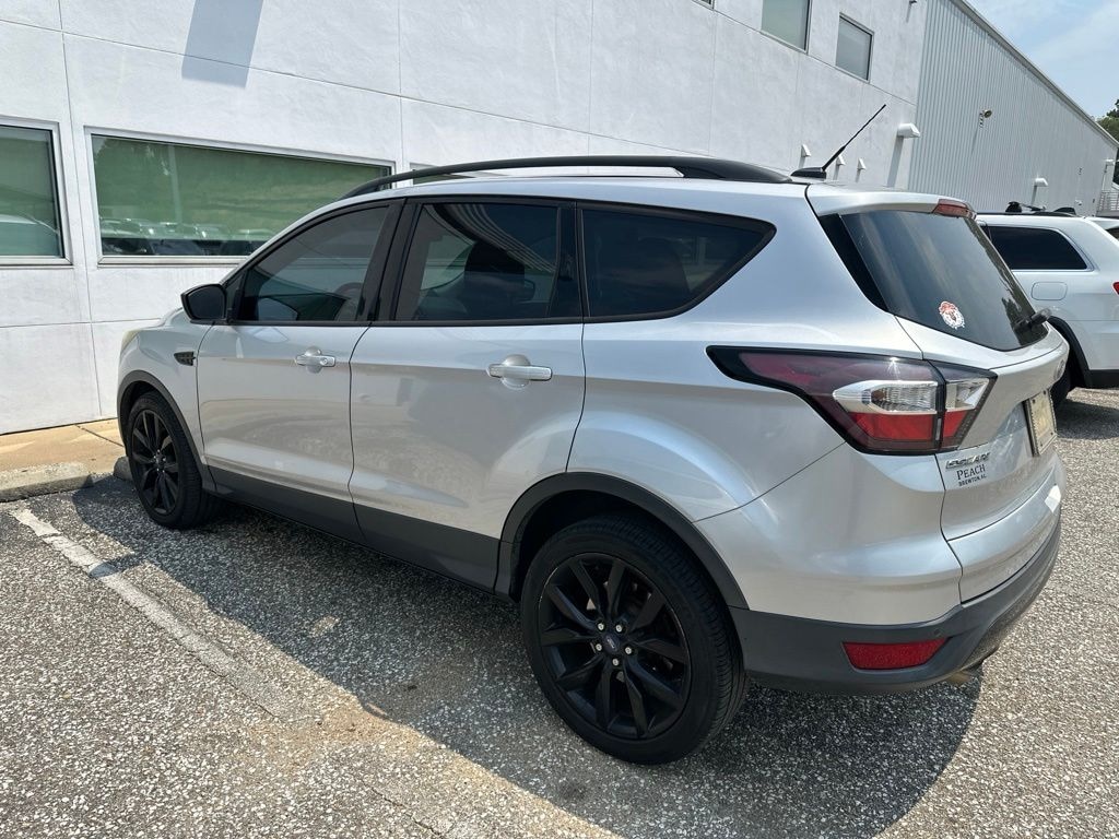 Used 2017 Ford Escape SE SUV