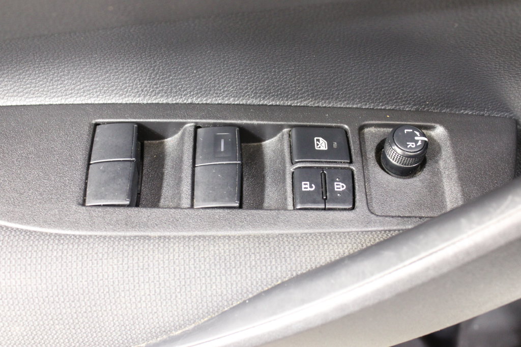 2026 Toyota Corolla LE - Photo 16