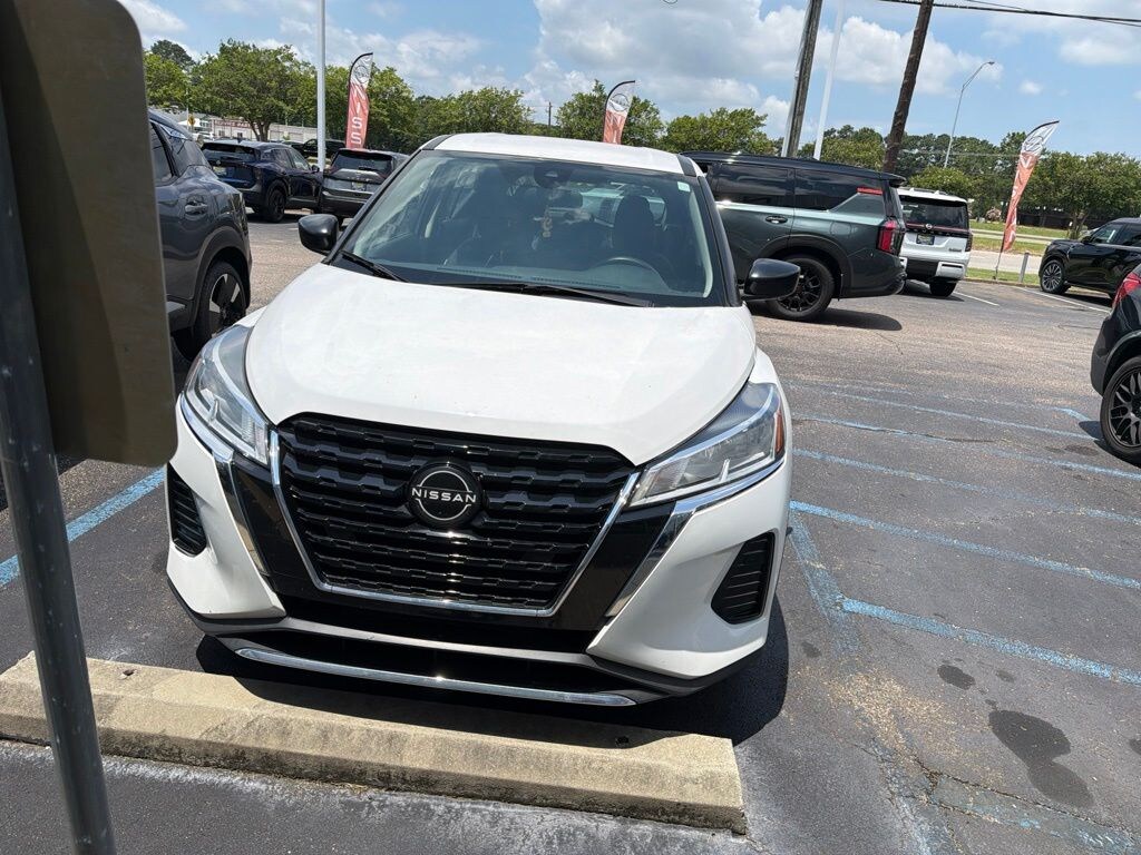 Used 2023 Nissan Kicks S SUV