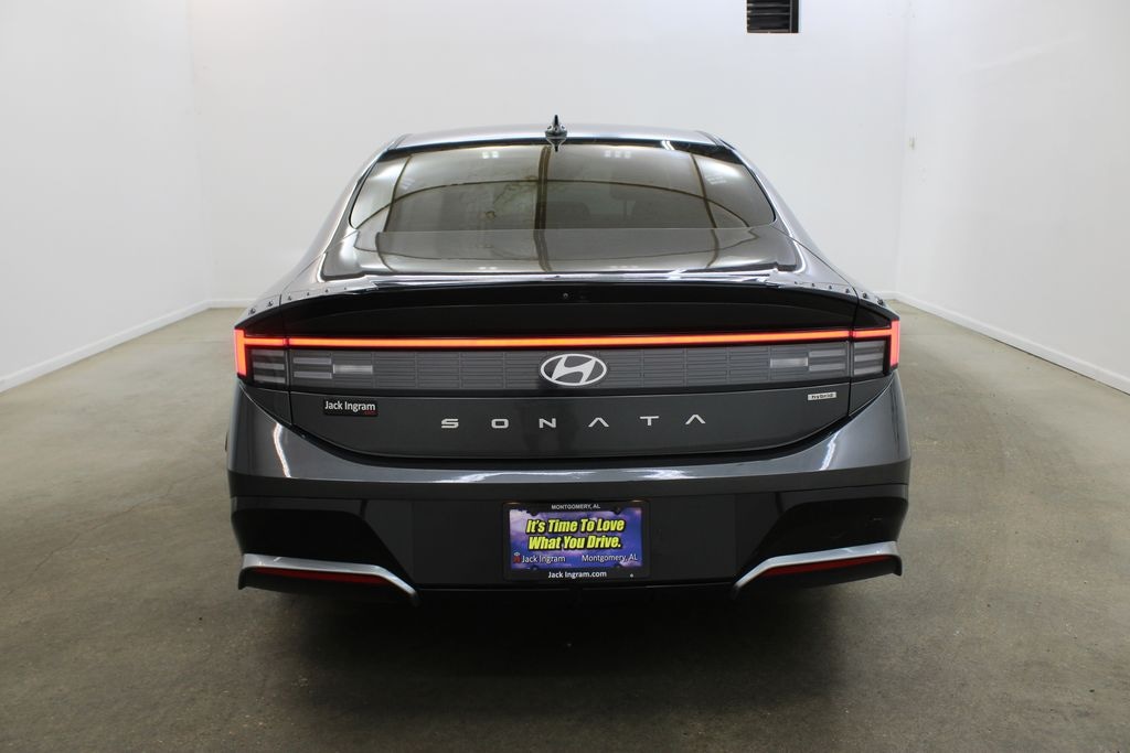 Used 2025 Hyundai Sonata Hybrid SEL Sedan