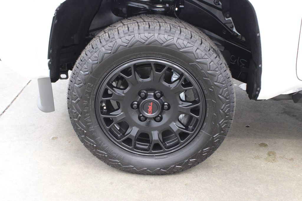 2026 Toyota Tacoma SR5 - Photo 27