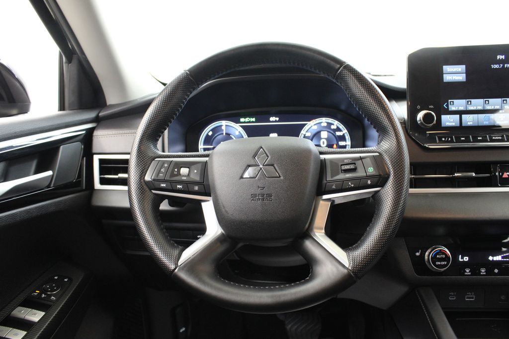 2024 Mitsubishi Outlander Plug-in Hybrid SE - Photo 22