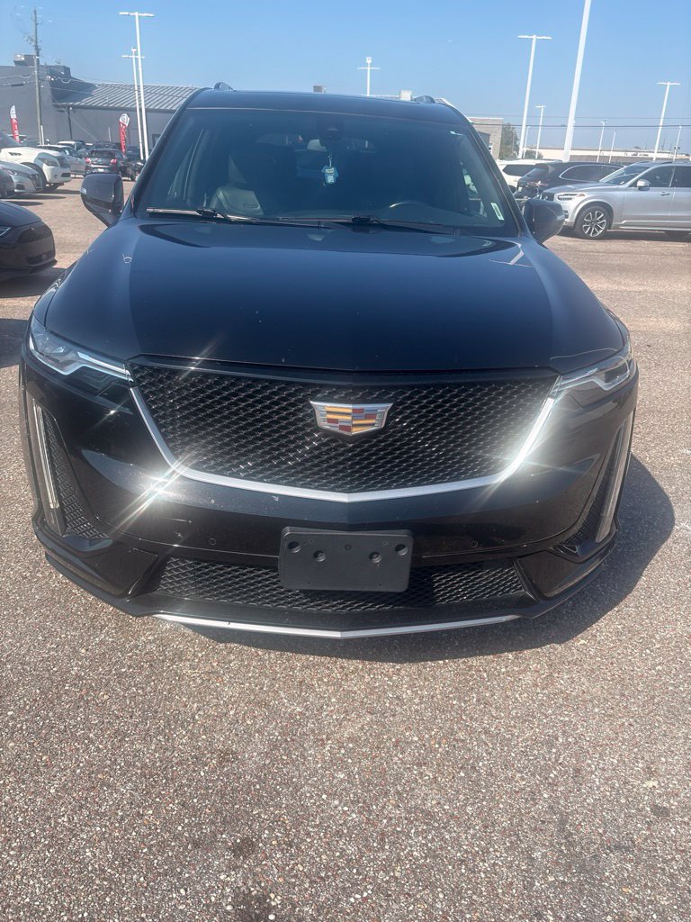  CADILLAC XT6