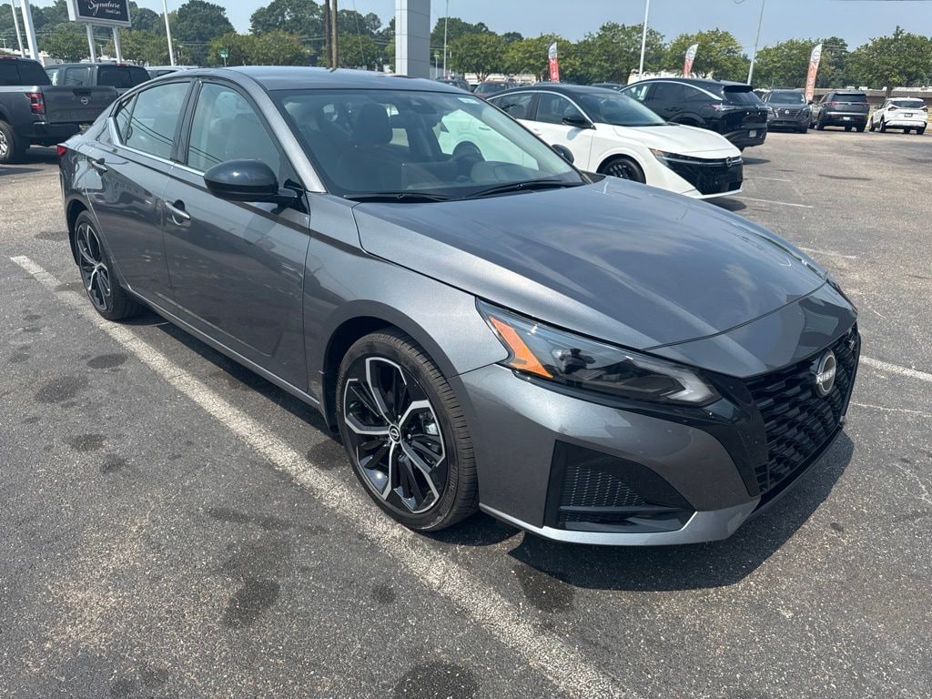 Used 2026 Nissan Altima SR Sedan