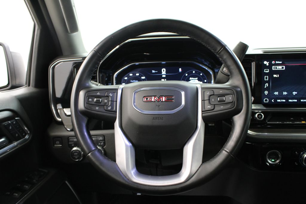 2024 GMC Sierra 1500 SLT - Photo 22